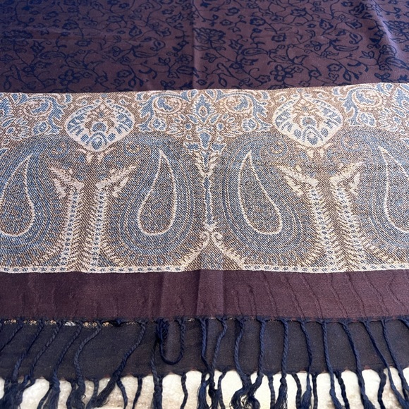 Cashmere Scarf - Picture 6 of 8